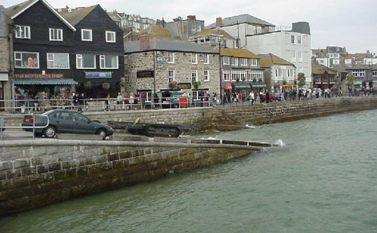 Issue 224: 2019 11 21: St Ives in Winter A community